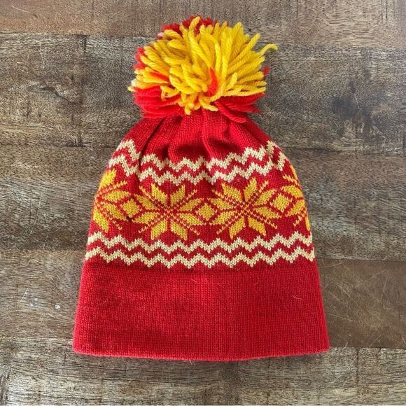 Vintage 1980’s wool snowflake Pom Pom ski hat main image 7